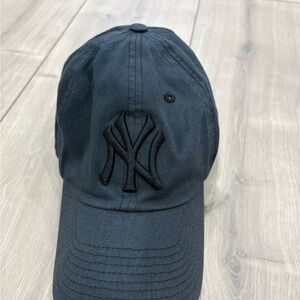 New York Yankees Black Baseball Cap